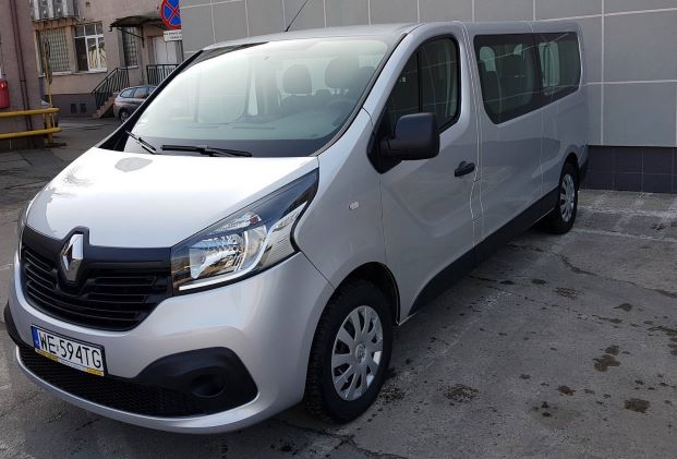 Wypożyczalnia samochodów 2 renault trafic 9 s